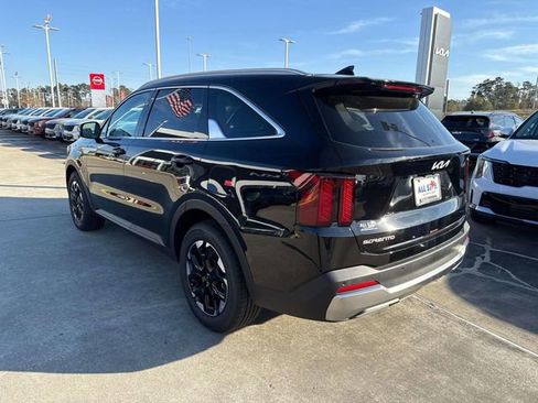 New 2026 Kia Sorento S image 6