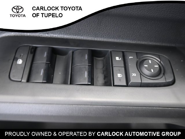 Used 2025 Toyota Tacoma SR5 AWD/4WD image 20