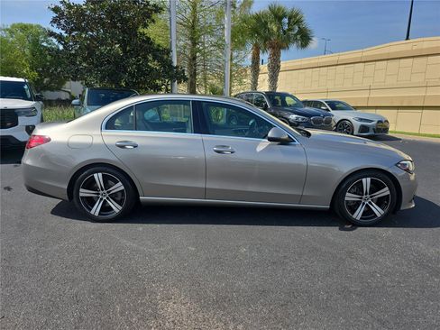 Used 2022 Mercedes-Benz C 300 Sedan image 2