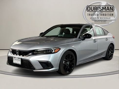 Used 2024 Honda Civic Sport image 2