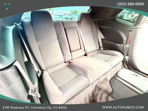 Used 2016 Dodge Challenger R/T Scat Pack RWD image 10