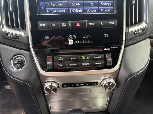 Used 2019 Toyota Land Cruiser AWD/4WD image 12