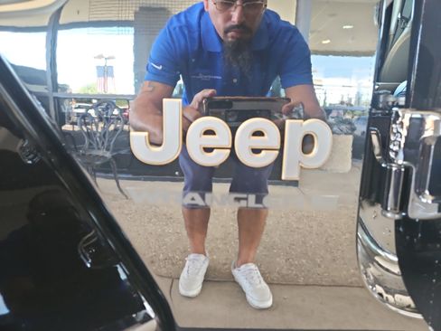 New 2025 Jeep Wrangler Unlimited Rubicon 392 image 23