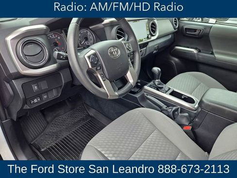 Used 2022 Toyota Tacoma SR5 AWD/4WD image 11