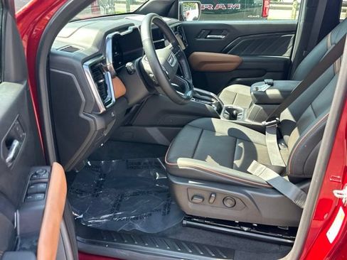 Used 2026 GMC Canyon AT4 w/ AT4 Premium Package AWD/4WD image 26