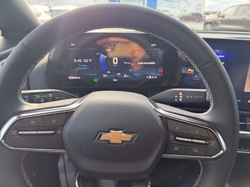 New 2026 Chevrolet Equinox EV LT image 22