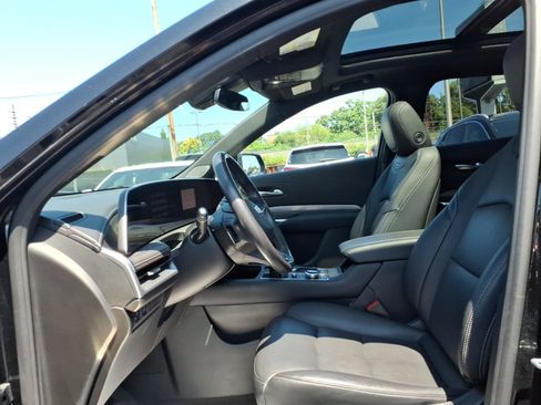 Certified 2024 Cadillac XT4 Premium Luxury AWD/4WD image 20