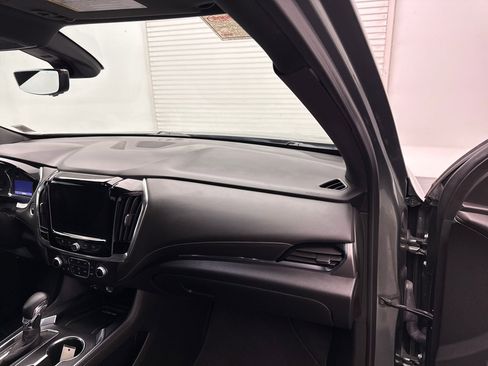 Used 2023 Chevrolet Traverse LT w/ LT Premium Package image 28