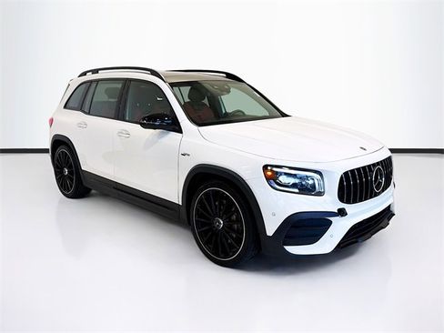 Certified 2022 Mercedes-Benz GLB 35 AMG 4MATIC image 3