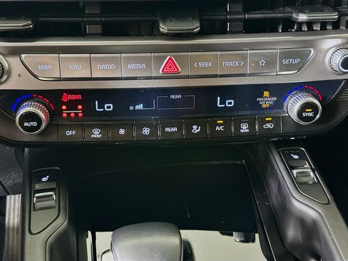 Used 2024 Kia Telluride S w/ S Sunroof Package image 24