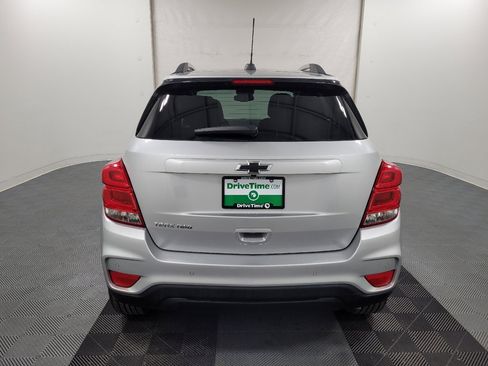 Used 2021 Chevrolet Trax LT w/ Driver Confidence Package AWD/4WD image 6