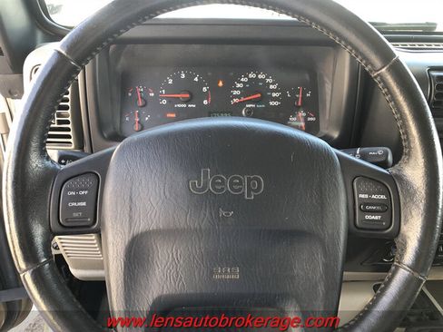 Used 2003 Jeep Wrangler Sahara AWD/4WD image 13