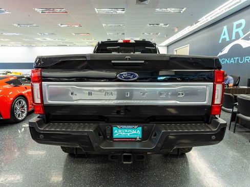 Used 2021 Ford F350 Limited image 6