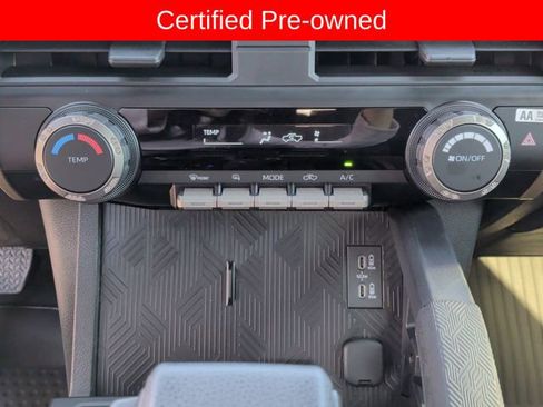 Used 2025 Toyota Tacoma SR5 AWD/4WD image 21