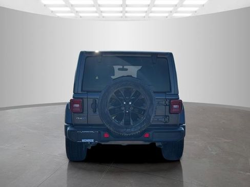 Used 2021 Jeep Wrangler Unlimited Sahara w/ Cold Weather Group image 6