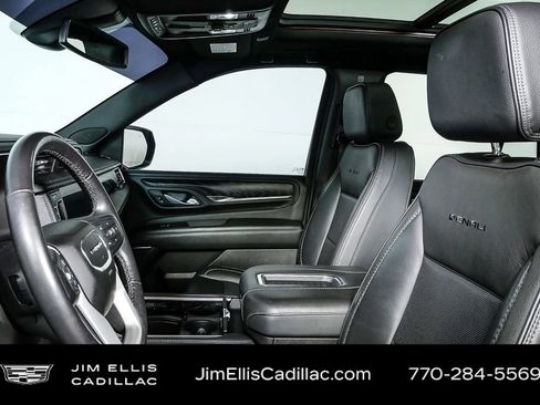Used 2022 GMC Yukon Denali image 6
