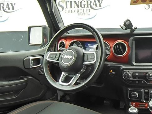 Used 2022 Jeep Gladiator Rubicon w/ Trailer Tow Package AWD/4WD image 19