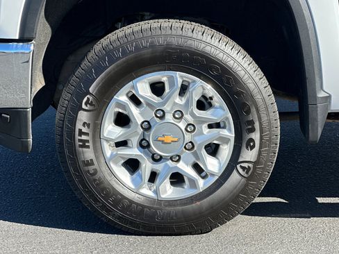 Used 2022 Chevrolet Silverado 2500 LTZ w/ Safety Package image 43