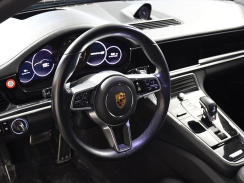Used 2020 Porsche Panamera 4S image 13