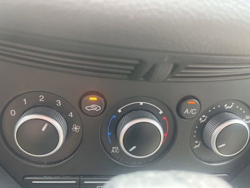 Used 2013 Ford Escape SE FWD image 18