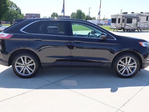 Used 2024 Ford Edge Titanium w/ Equipment Group 301A AWD/4WD image 5