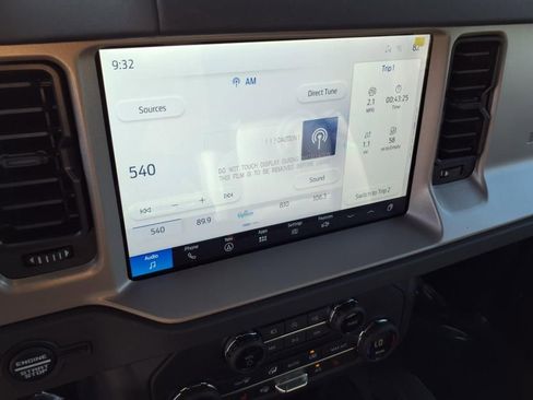 New 2025 Ford Bronco Outer Banks w/ Sasquatch Package image 13