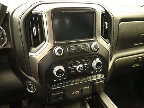 Used 2020 GMC Sierra 1500 Denali w/ Denali Carbonpro Edition AWD/4WD image 11