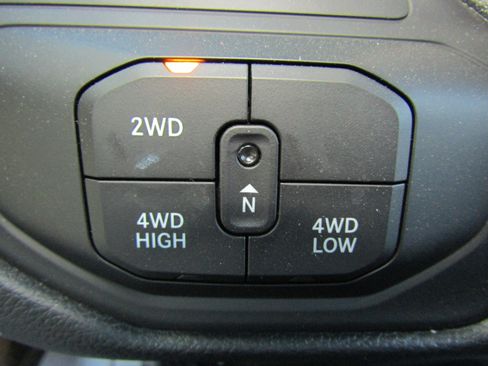 New 2026 RAM 3500 Tradesman AWD/4WD image 27