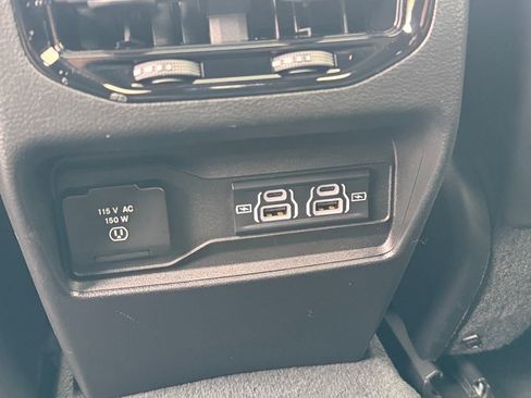 Used 2022 Jeep Grand Cherokee Summit image 20