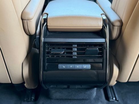 Used 2023 Land Rover Range Rover Sport SE AWD/4WD image 49
