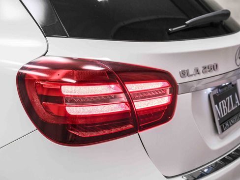 Certified 2020 Mercedes-Benz GLA 250 image 7