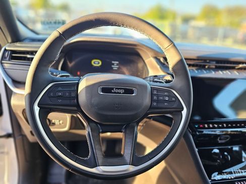 New 2026 Jeep Grand Cherokee L Altitude AWD/4WD image 22