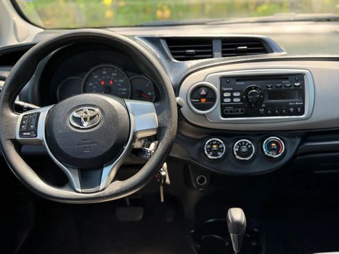 Used 2012 Toyota Yaris LE FWD image 26