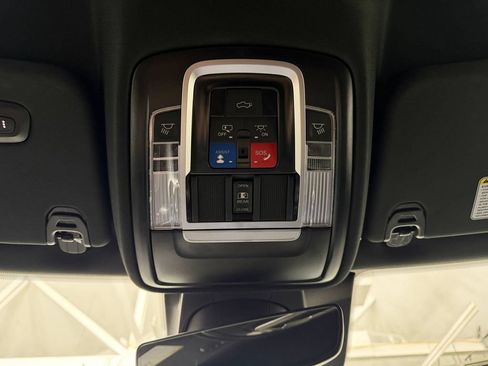Used 2023 RAM 1500 Laramie AWD/4WD image 31
