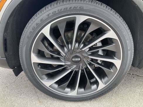 Used 2023 Lincoln Aviator Reserve w/ Equipment Group 201A image 14