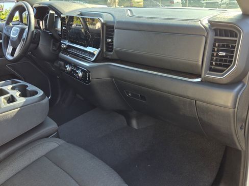 Certified 2026 GMC Sierra 1500 Elevation RWD image 17