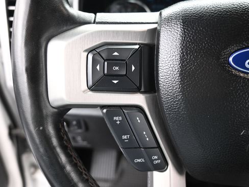 Used 2018 Ford F150 Platinum w/ Equipment Group 701A Luxury AWD/4WD image 14