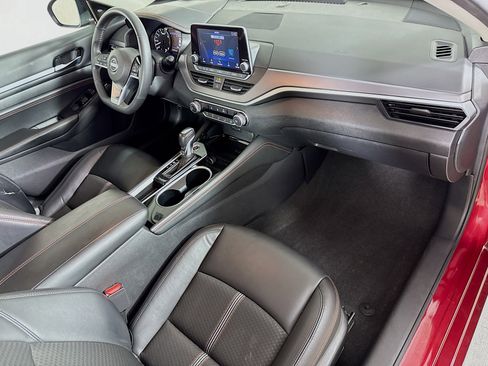 Used 2023 Nissan Altima 2.5 SR FWD image 34