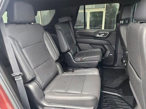 Used 2022 Chevrolet Tahoe Z71 w/ Luxury Package AWD/4WD image 18