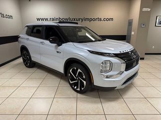 New 2024 Mitsubishi Outlander SE image 1