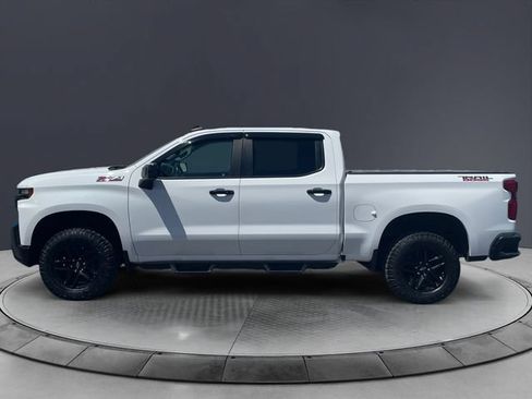 Used 2022 Chevrolet Silverado 1500 LT Trail Boss w/ Bed Protection Package AWD/4WD image 2
