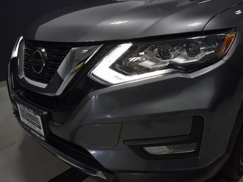 Used 2020 Nissan Rogue SL w/ Premium Package image 10