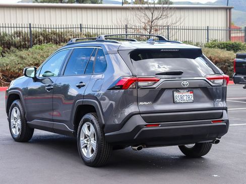Certified 2020 Toyota RAV4 XLE w/ Carpet Mat Package FWD image 5