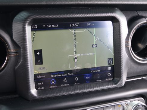 Used 2022 Jeep Gladiator Overland AWD/4WD image 23