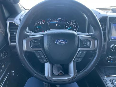 Used 2020 Ford Expedition XLT w/ Equipment Group 202A AWD/4WD image 12