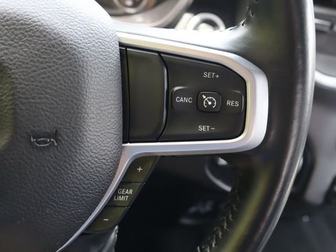 Used 2024 RAM 2500 Big Horn AWD/4WD image 24