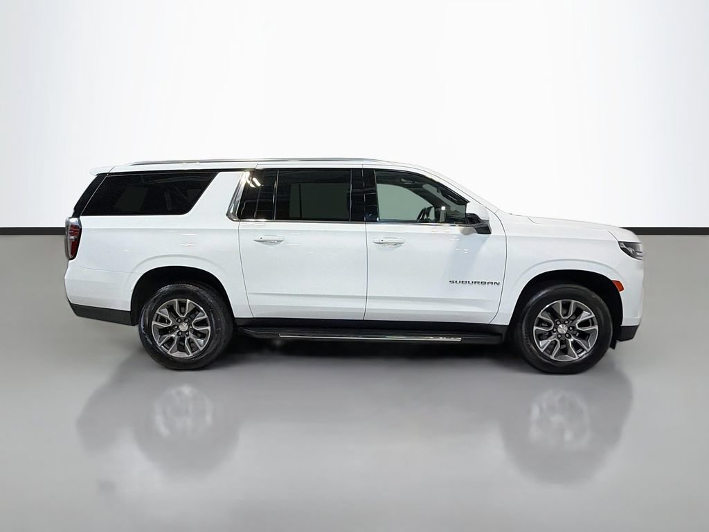 Used 2022 Chevrolet Suburban LT w/ LT Signature Package AWD/4WD image 10