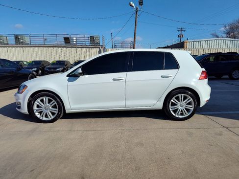 Used 2016 Volkswagen Golf SE image 7