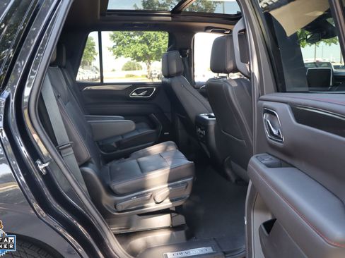 Used 2024 Chevrolet Tahoe RST w/ Luxury Package RWD image 30