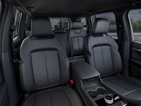 New 2026 Jeep Grand Cherokee Limited AWD/4WD image 17